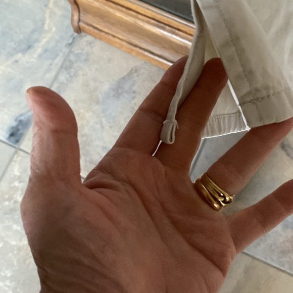 OLD NAVY BLUE JEANS Cream Denim Capris 100% Cotton Size 16 - Picture 3 of 9